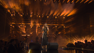 SNL50.The.Homecoming.Concert.2025.2160p.WEB.h265-EDITH-00_08_49.png