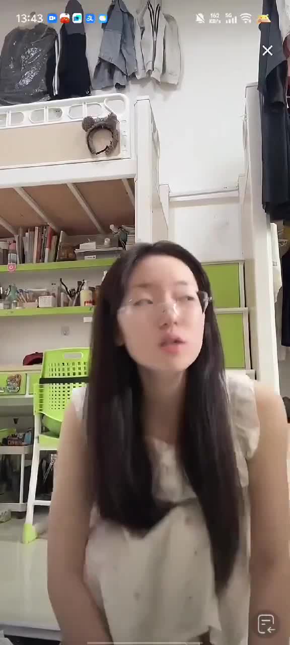 79d4a09bf6923bfd4290719d6f99299f.mp4